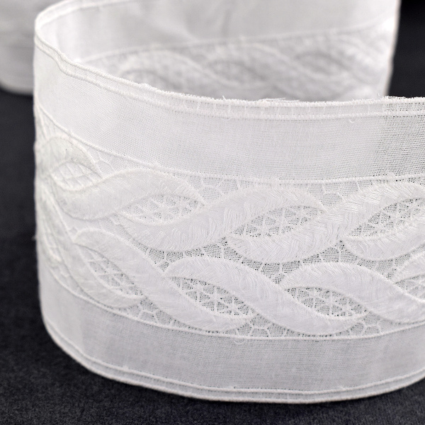 Шитье-вышивка на батисте, прошва, 80 мм, цвет белый. Арт 37137/B