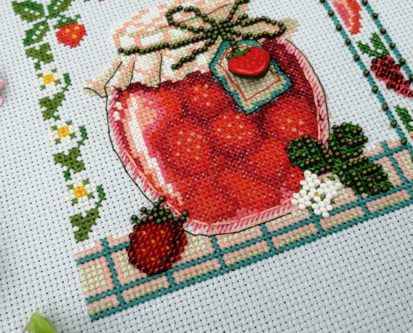 Набор для вышивания  "Клубничное варенье". Арт 13.003.43