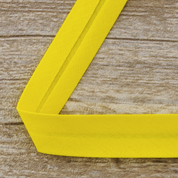 Косая бейка хлопок/полиэстер 20 мм, 25 м, цвет 32, желтый. Арт 6120-20мм-32            