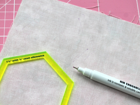 Маркер для разметки на ткани, тонкая линия 0,5 мм, цвет фиолетовый, исчезающий на воздухе. Арт 296.F                   