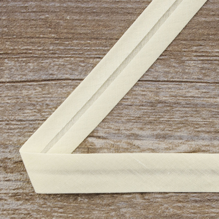 Косая бейка хлопок/полиэстер 20 мм, 25 м, цвет 12, слоновая кость. Арт 6120-20мм-12            