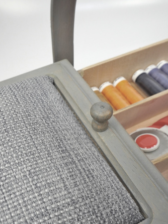 Шкатулка для рукоделия, бук, 3 этажа, античный серый, с игольницей. Арт 31/151/9