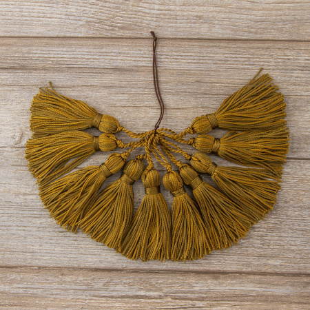 Кисть декоративная на шнуре, длина 70 мм, цвет ярко-коричневый. Арт KY - 02-col.PE - 16/35