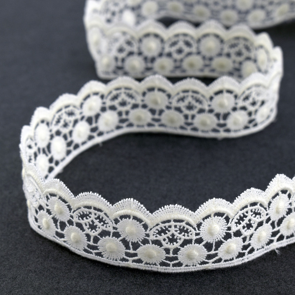 Гипюр, 31 мм, цвет шампань. Арт K054/72