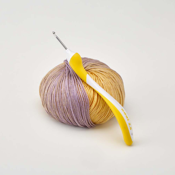 Крючок, вязальный с эргономичной пластиковой ручкой addiSwing №5,5, 16 см. Арт 140-7/5.5-16