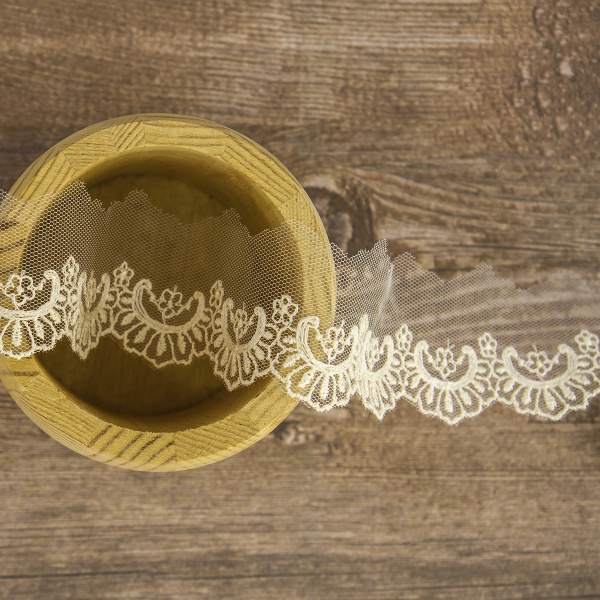 Кружево-вышивка на тюле, 22 мм, 14,6 м. Арт 41686/02