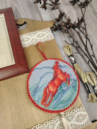 Набор для создания пинкипа "Красные кони". Арт 21.002.39