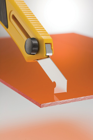 Нож для пластика усиленный с лезвиями в комплекте Olfa. Арт PC-L