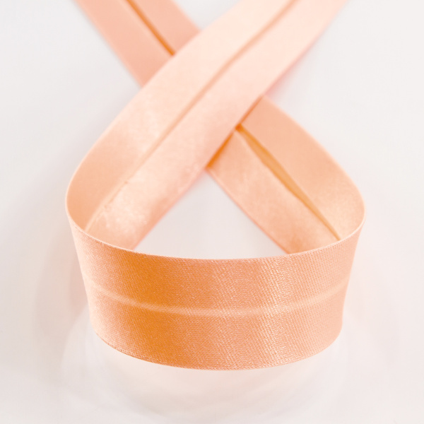 Косая бейка атласная 20 мм, 25 м, цвет 07, персиковый. Арт 6260-20мм-07            
