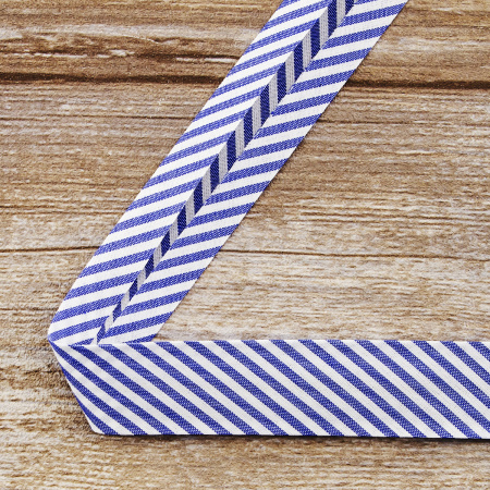 Косая бейка с рисунком SAFISA, арт.6282, 30 мм, 25 м, цвет 15. Арт 6282-30мм-15