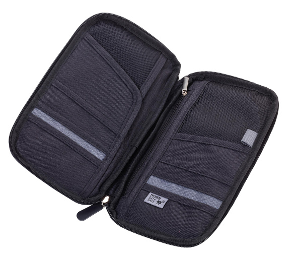 Футляр для документов TROIKA "Безопасный полет". Арт #TRV20/BK-A037