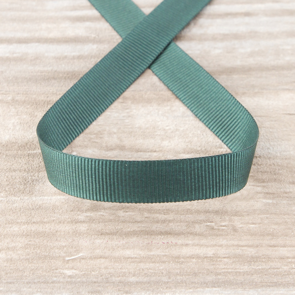 Лента репсовая SAFISA, 10 мм, 25 м, цвет 43 зеленый темный. Арт 350-10мм-43