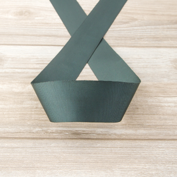 Лента репсовая SAFISA, 50 мм, 25 м, цвет 43 зеленый темный. Арт 350-50мм-43