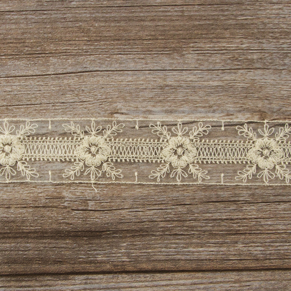 Вышивка на тюле, 40 мм, цвет натуральный. Арт I662/58