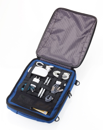 Деловой рюкзак TROIKA для зарядки электронных устройств. Арт RUC71/DB