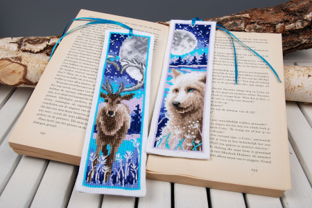 Набор для вышивания закладки "Волк и олень" . Арт PN-0187476