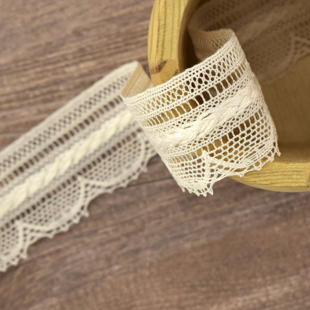 Мерсеризованное хлопковое кружево, 32 мм, цвет шампань. Арт 2177/72