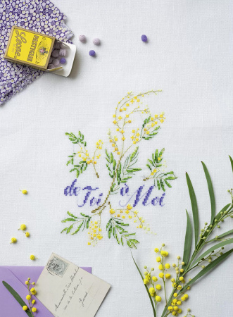 Книга "Французская вышивка крестом. Цветочные фантазии Элен ле Берр, 20 крупных схем"  Элен ле Бер. Арт 978-5-00241-008-8