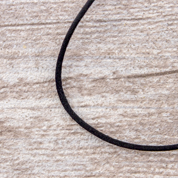 Шнур атласный мини-рулон, 2 мм, 4,5 м, цвет 01, черный. Арт P00462-2мм-01           