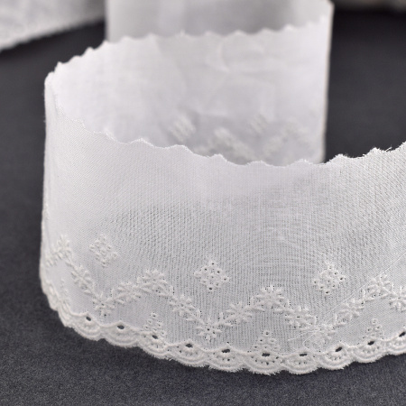 Шитье-вышивка на батисте, 55 мм, цвет белый. Арт 19752/01