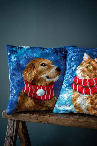 Набор для вышивания подушки "Собака в шарфе". Арт PN-0196763