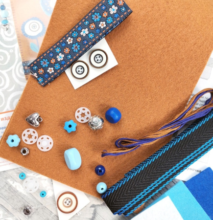 Набор для создания сумки из фетра "Синие цветы". Арт 30.001.02