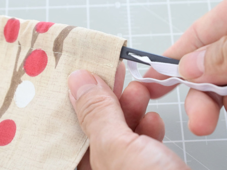 Инструмент для шитья 6-в-1, 2 шт. в фетровом чехле, 2 цвета, 40 шт. в картонном прикассовом стенде. Арт 9271502.DB