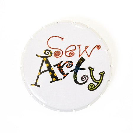 Булавки - гвоздики "WACKY PIN TIN" в жестяных круглых коробочках. Арт PT.PINSTINS.DB/1