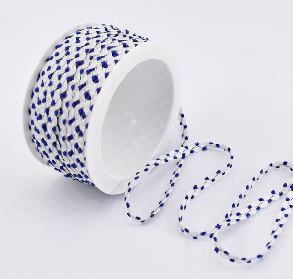 Тесьма PEGA тип вьюнчик, белый с синим, 7 мм. Арт 841512221DA005