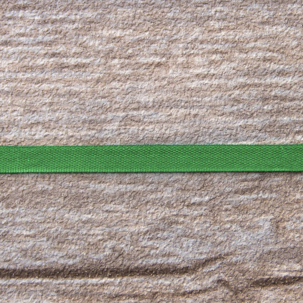 Лента для вышивания SAFISA на блистере, 4 мм, 5 м, цвет 25, зеленый . Арт P111-4мм-25             