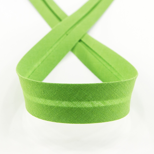 Косая бейка хлопок/полиэстер 20 мм, 25 м, цвет 62, Майская зелень. Арт 6120-20мм-62            