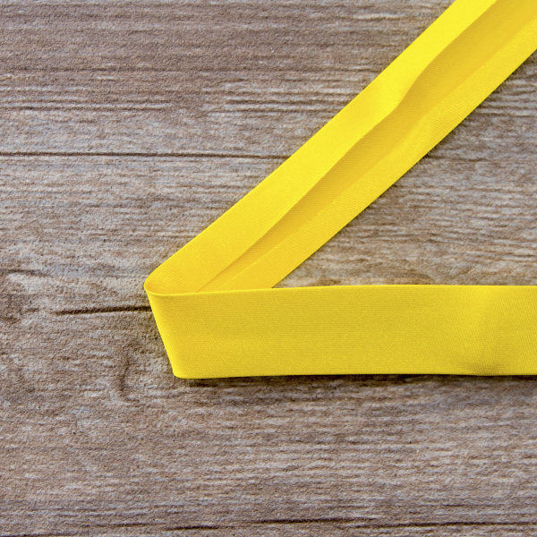 Косая бейка атласная  на блистере SAFISA, 20 мм, 2,5 м, цвет 32, желтый. Арт P06260-20мм-32          
