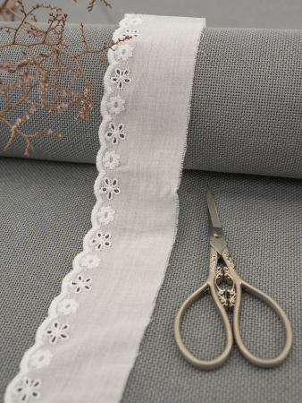 Шитье-вышивка на батисте, прошва, 45 мм, цвет белый, 50% полиэстер, 50 % хлопок, 3,5 м. Арт 4B1130.212