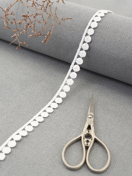 Кружево гипюр, 12 мм, цвет белый, 100% полиэстер, 4,5 м. Арт G-4634.212