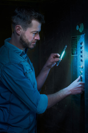 Фонарь TROIKA, белый светодиод, 4 функции освещения. Арт TOR51/TI