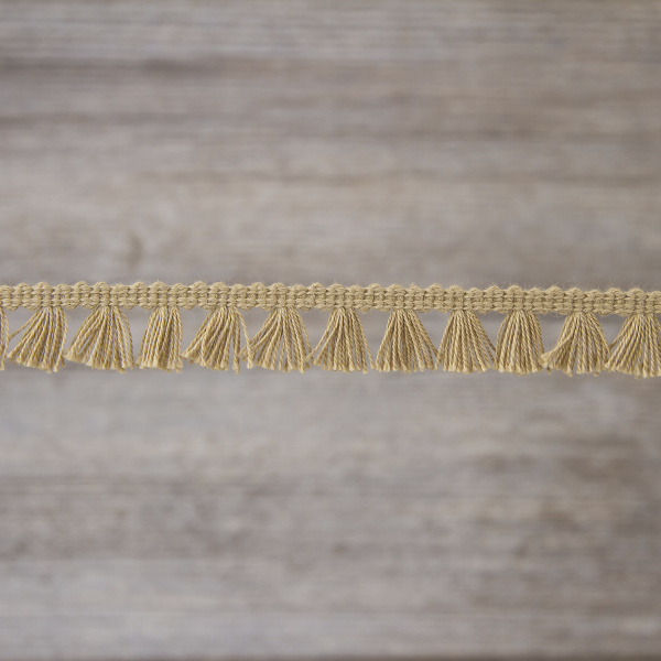 Тесьма декоративная, 16 мм, с бахромой, цвет бежевый. Арт 2204/27