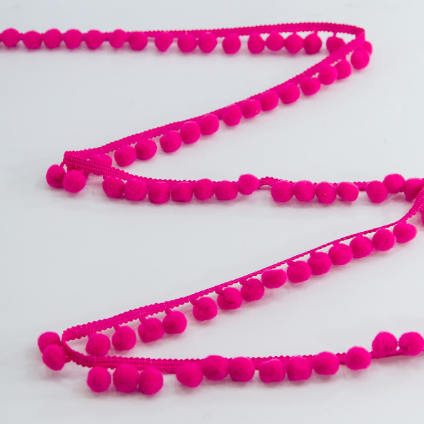 Тесьма с помпонами, диаметр 10 мм, цвет тёмно-красный. Арт PA-18-col.314