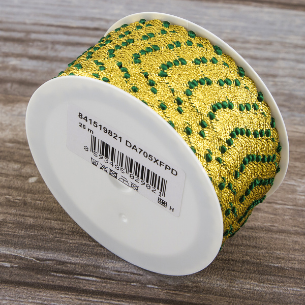 Тесьма PEGA тип вьюнчик люрекс, золото с зеленым, 7 мм. Арт 841519821DA705