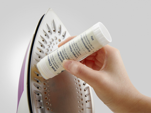 Очиститель подошвы утюга, 20 шт. в картонном прикассовом стенде. Арт 4801.DB