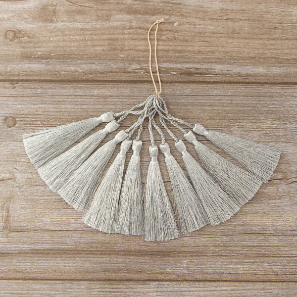 Кисть декоративная на шнуре, длина 85 мм, цвет серебряный. Арт KYL - 02-col.Silver