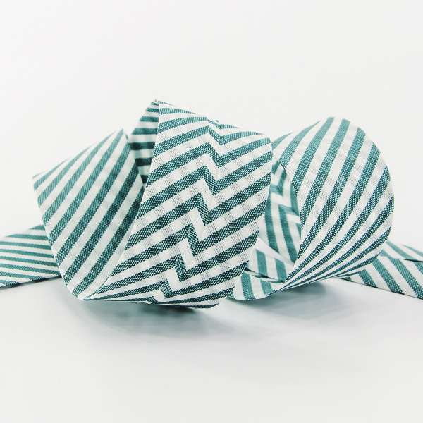 Косая бейка с рисунком SAFISA, арт.6282, 30 мм, 25 м, цвет 43. Арт 6282-30мм-43