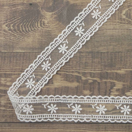 Кружево-вышивка на тюле, 30 мм, цвет белый, 100% полиэстер, 4,5 м. Арт T-3006.212