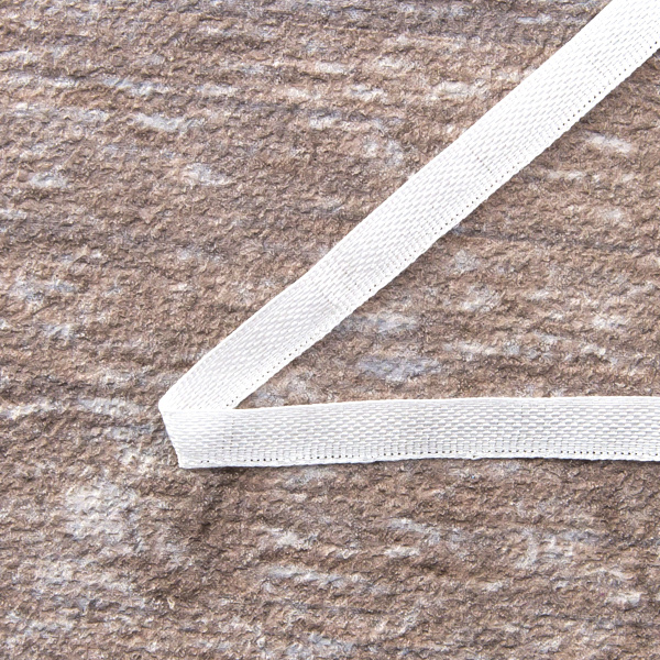 Лента для вышивания SAFISA на блистере, 4 мм, 5 м, цвет 02, белый. Арт P111-4мм-02             