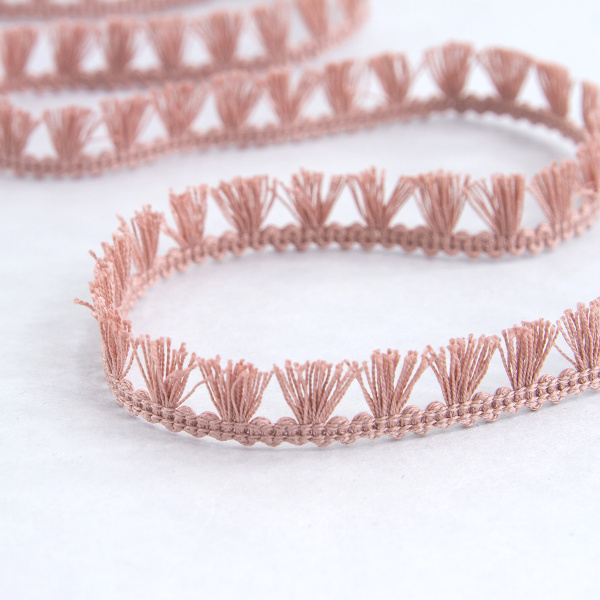 Тесьма декоративная, 16 мм, с бахромой, цвет розовый. Арт 2204/F3