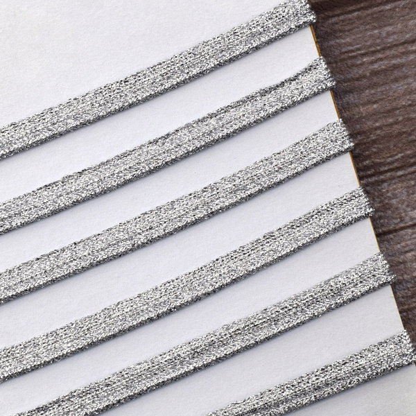 Кант декоративный, 2,5 мм, цвет серебристый люрекс. Арт 881310600X6000          