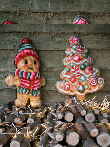 Набор для вышивания подушки "Пряничный человечек". Арт PN-0214528