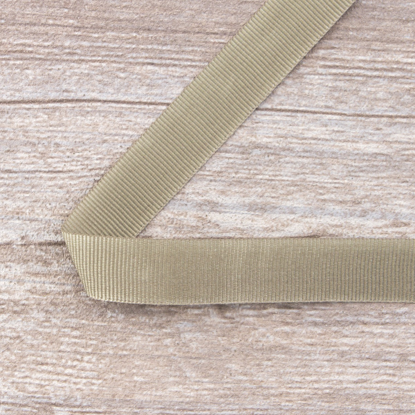 Лента репсовая SAFISA, 15 мм, 25 м, цвет 67, серо-зеленый. Арт 350-15мм-67             