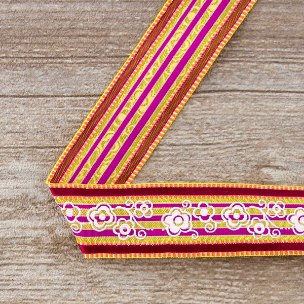 Лента с рисунком SAFISA, 25 мм, цвет бордо/желтый. Арт 25239-25-03             