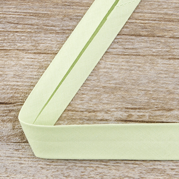 Косая бейка хлопок, 20 мм, 25 м, цвет 73, цвет желто-зеленый. Арт 6600-20мм-73