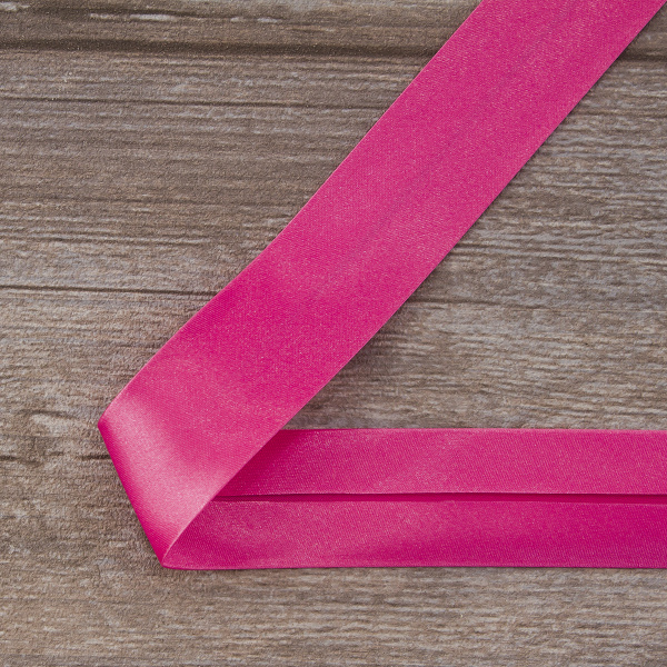 Косая бейка атласная 30 мм, 25 м, цвет 142, ярко-розовый. Арт 6260-30мм-142            
